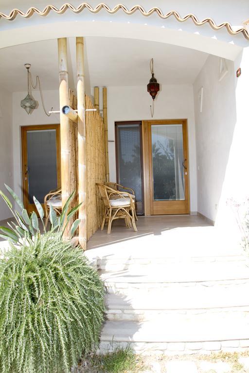 Oasi Beach Hotel Vieste Bagian luar foto